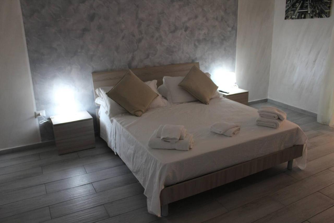 אפרטהוטל נאפולי Casa Vacanza Grey מראה חיצוני תמונה