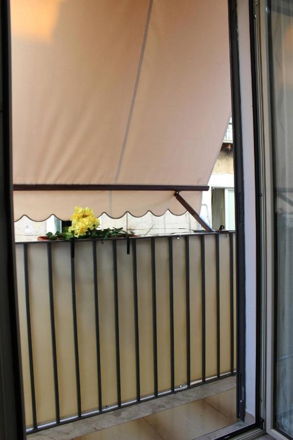 אפרטהוטל נאפולי Casa Vacanza Grey מראה חיצוני תמונה