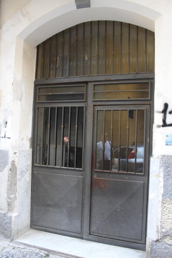 אפרטהוטל נאפולי Casa Vacanza Grey מראה חיצוני תמונה