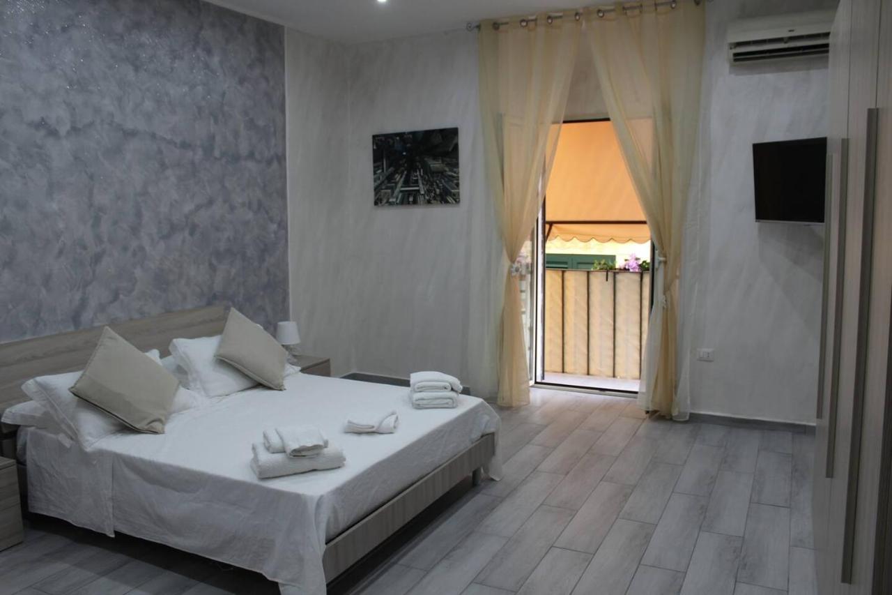 אפרטהוטל נאפולי Casa Vacanza Grey מראה חיצוני תמונה